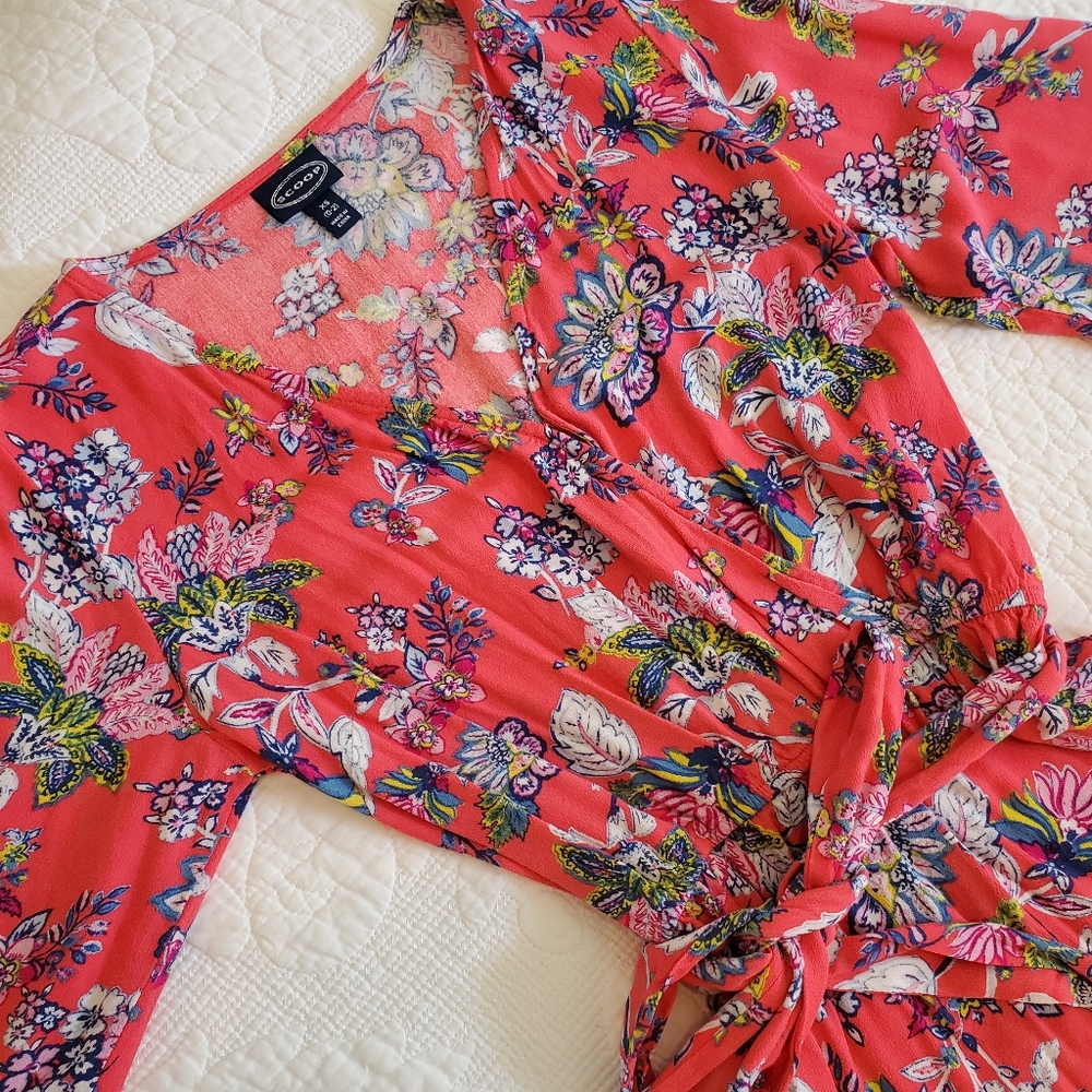 Floral Ruffle Romper - Picture 4 of 4